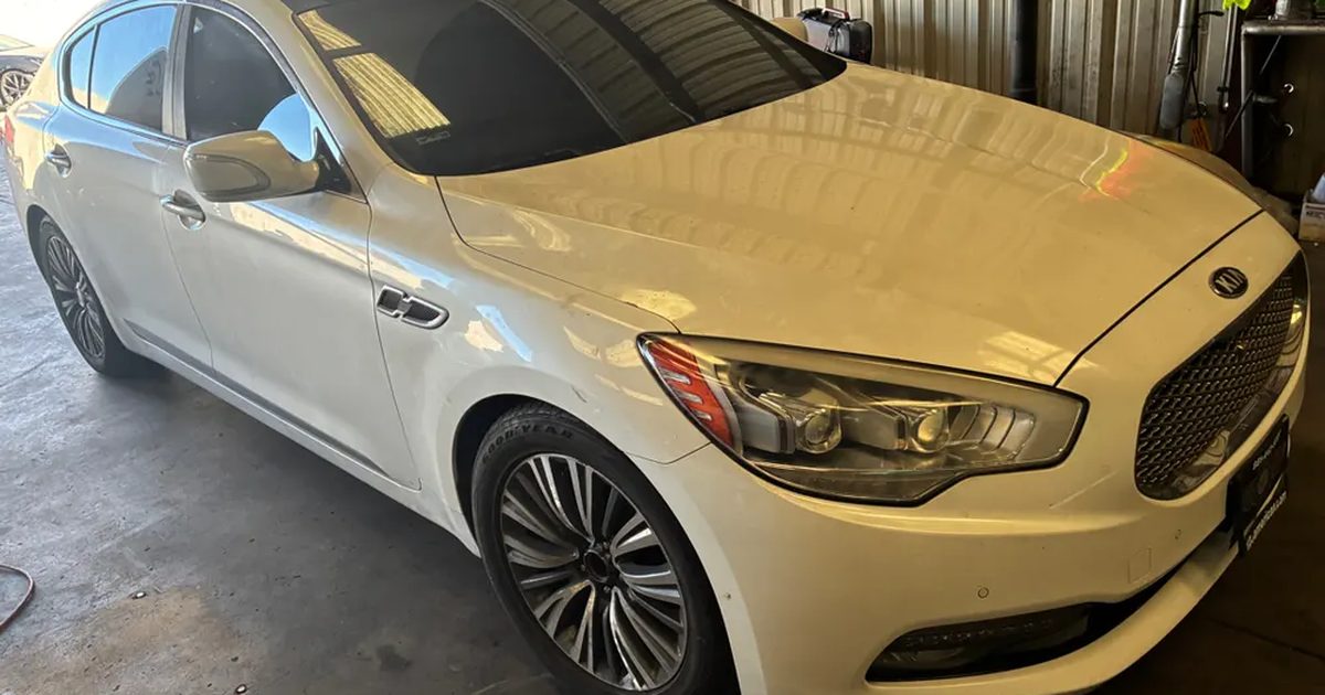 A finished Kia K900 ready to go home