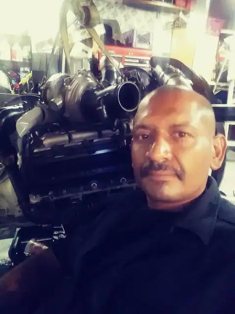 Damian's 24/7 Mobile Mechanic Services in Riverside