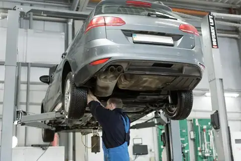 Bobby's Auto Services Center in Vero Beach