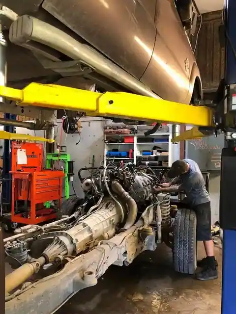 Auto repair in Baker, LA