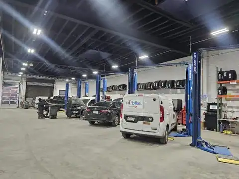 Midtown Center Auto Repair & Body Shop | Long Island City in Long Island City