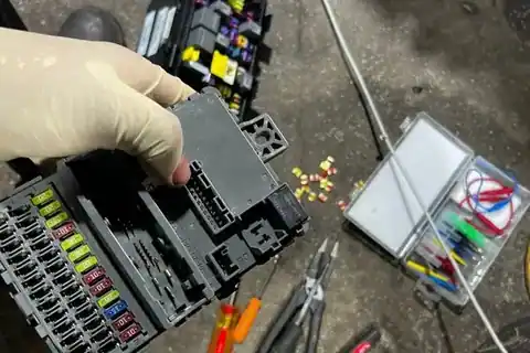 98Mechanics mobile in their service area