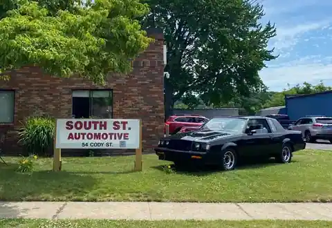 South Street Automotive in West Hartford