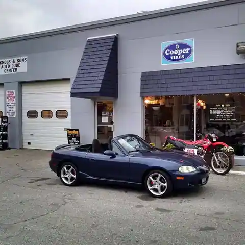 Len Nichols & Sons in Bennington