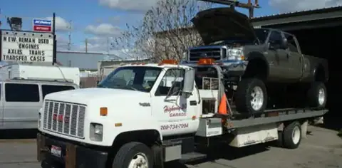 Highway 30 Garage & Towing in Twin Falls