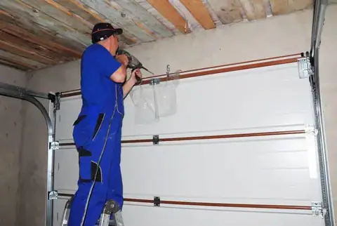 USA Garage Door Service and Construction LLC in North Platte