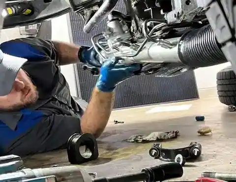 AVRS Automotive - Mobile Mechanic in Hockley