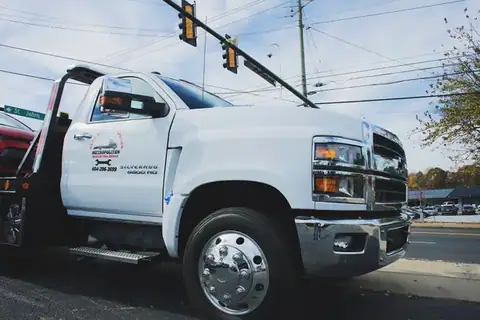 Metropolitan Auto Care and Towing in Atlanta