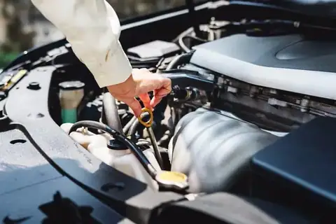 Main Street Automotive in Lakeville