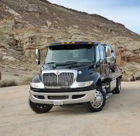 Titan Towing and Roadside Assistance in Tracy