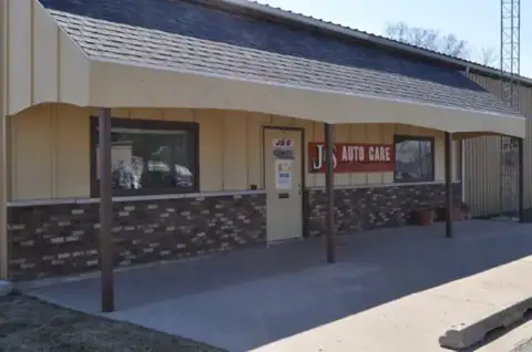 Auto repair in Janesville, WI