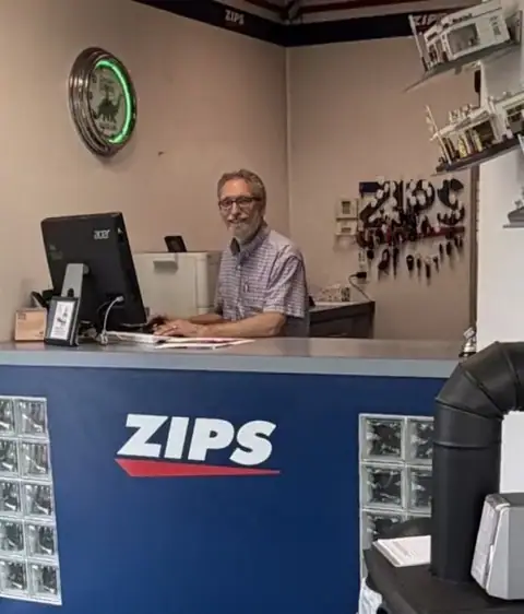 Zips Auto Service in Hamilton