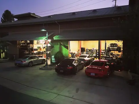 Koncept Motorwerks near Malibu