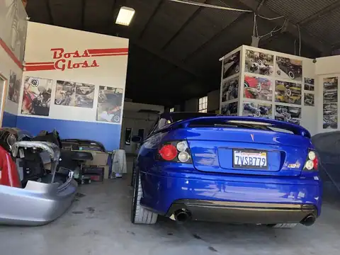 Custom World Auto Body in Azusa
