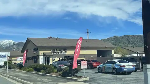 Lux Auto Body Shop & RV Repair in Azusa