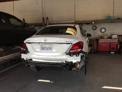 Union Auto Body in Azusa