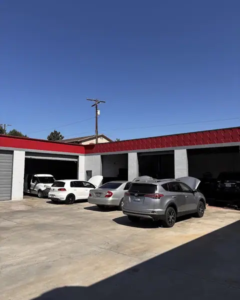 VTECH AUTOMOBILE COLLISION SERVICE in Banning