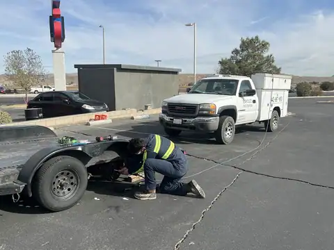 Enrique's Truck & Trailer Repair in Barstow