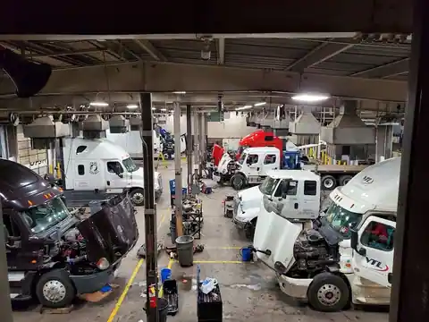 In & Out Truck and Reefer Repair in Barstow