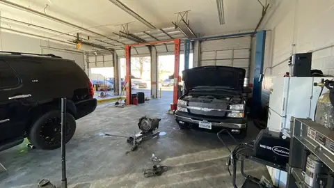 M&M’s Auto Repair in Barstow