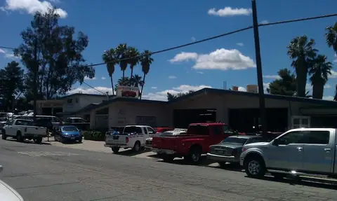 Lee's Auto Body in Beaumont