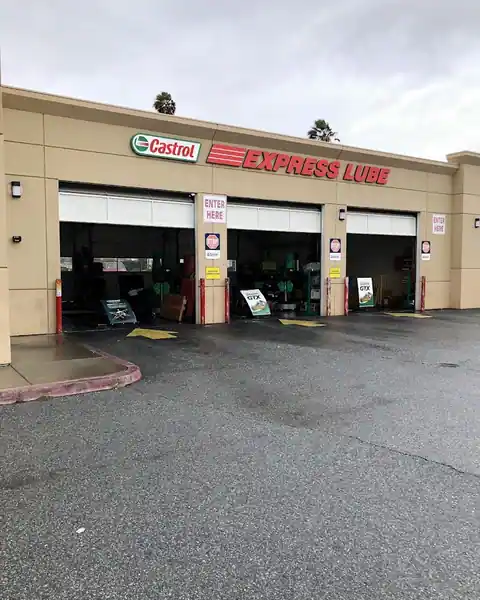 Oil Changers & Car Wash in Beaumont
