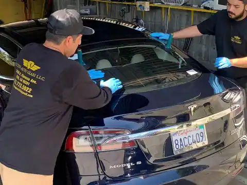 Access Auto Glass in Bell