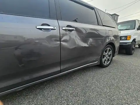 Bell Gardens Auto Body in Bell Gardens