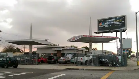 J & J Auto Repair & Body in Bell Gardens