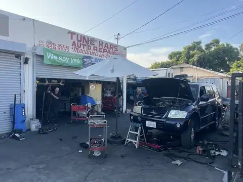 Tune kars auto repair in Bell Gardens