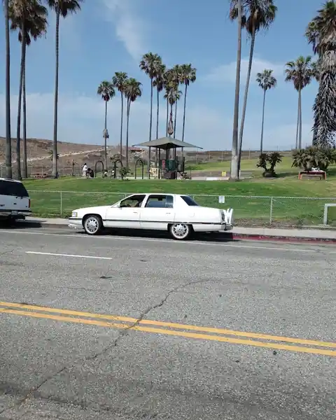 Cal Auto Restoration and Collision in Bellflower