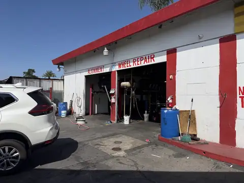 Rulas Tires Duros in Bellflower