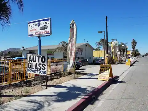 Auto Glass Axis in Bloomington