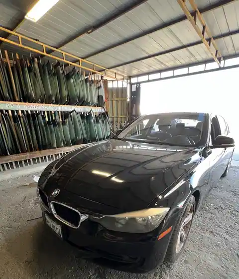 Low Price Auto Glass in Bloomington