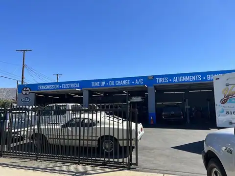 Pit Stop Automotive Burbank in Burbank