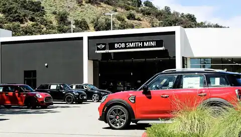 Bob Smith MINI Service & Parts near Calabasas