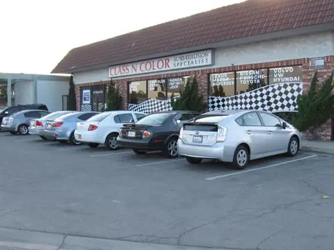 Class N Color Auto Body in Canoga Park
