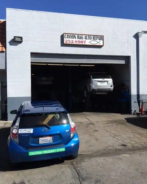 Canyon R & G Auto Repair in Canyon Country