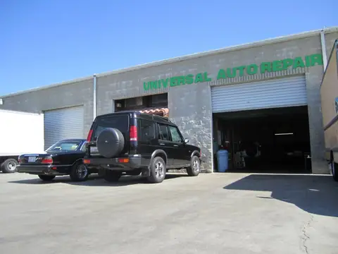 Universal Auto Repair in Canyon Country
