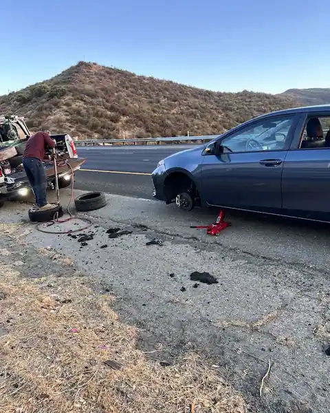 Carl’s Tire Road Service in Castaic