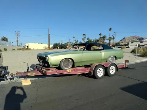 J & E Auto Body & Paint in Cathedral City
