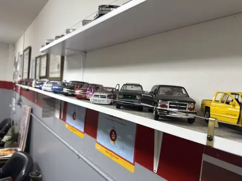 Adrian's Auto Services in Chatsworth