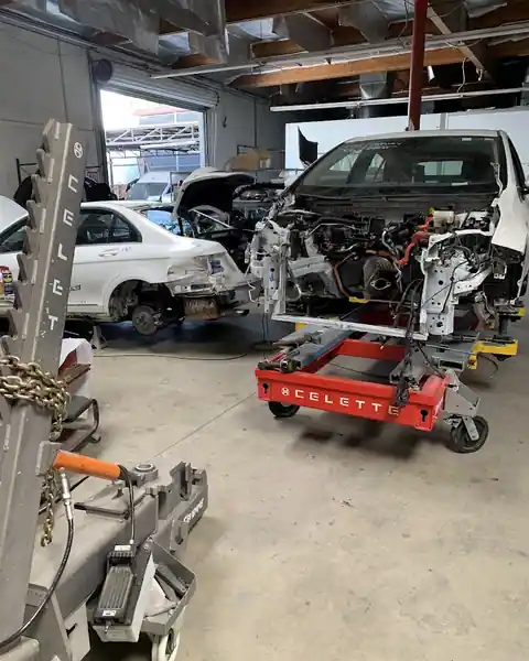 2020 Auto Body Tech - City of Industry 工業市旗艦店 in City of Industry