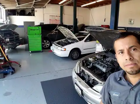 Aguilar complete auto repair in City of Industry