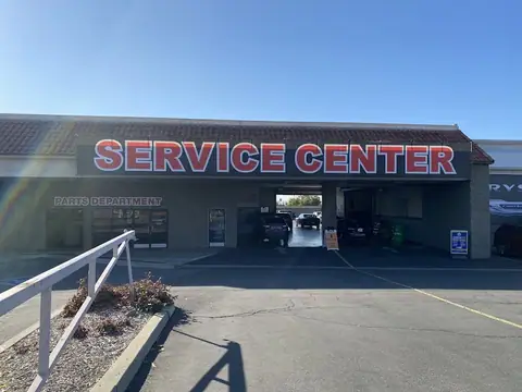 Knight Claremont Chrysler Dodge Jeep Ram Service and Parts Department in Claremont