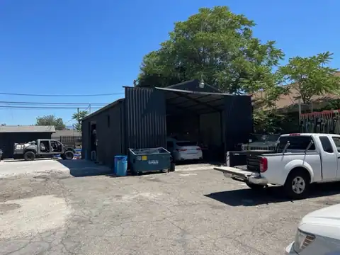A1 Auto Glass in Colton