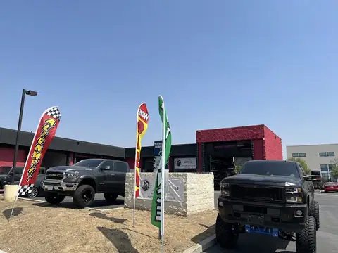 Fofos Off-Road in Colton