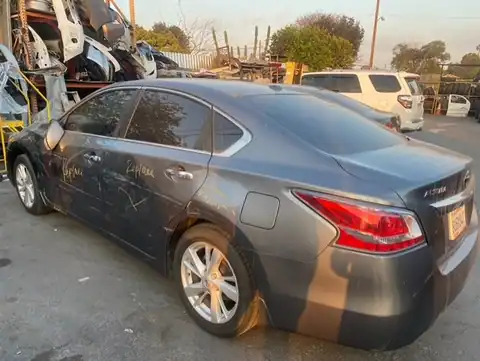 Carlitos Auto Repair in Compton