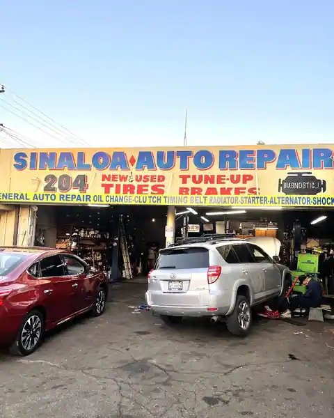 Sinaloa Auto Repair in Compton