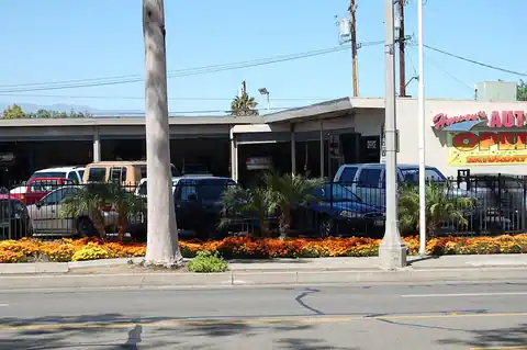Harvey's Autotech in Corona